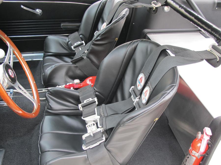  Ford Mustang Shelby GT350R 1966 года  (фото 5 из 7)